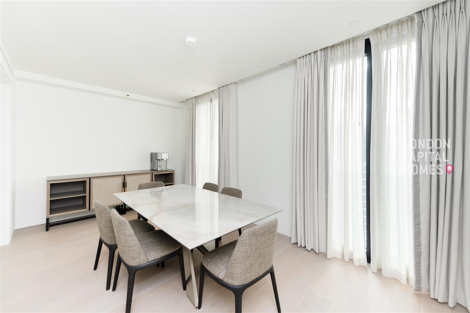22 Hanover Square, London